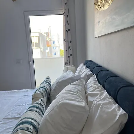 Mia Luxury דירה גולם