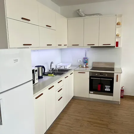 דירה Mia Luxury גולם