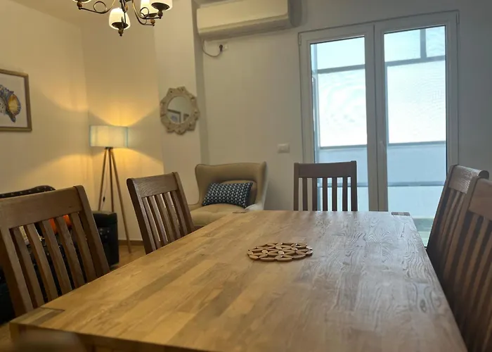 Mia Luxury * غوليم