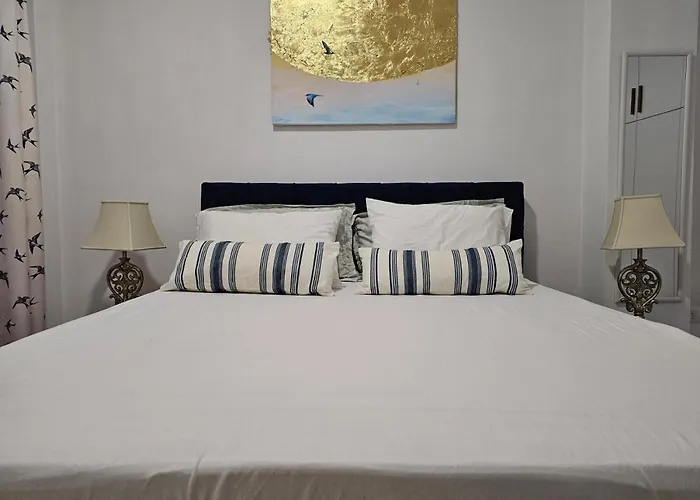 Mia Luxury * Golem (Tirana)
